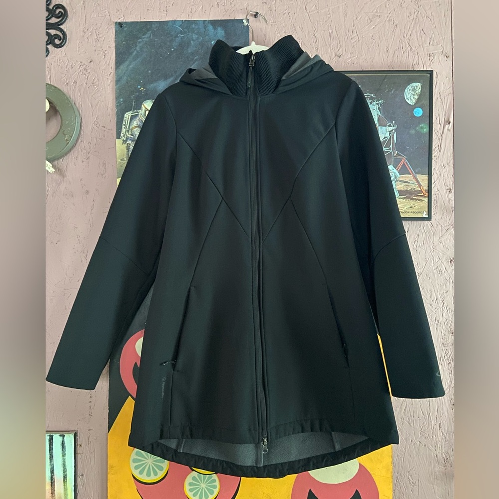 Champion VentureDry Waterproof Warm Lined Medium Women's Black Hooded Jacket
